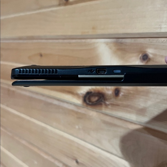 Texas Instruments TI-84 Plus CE - Picture 7 of 7